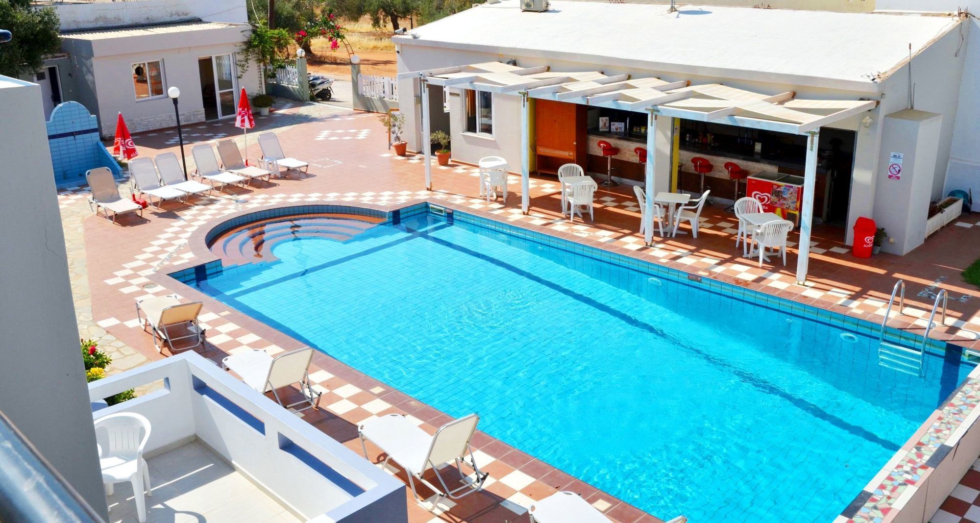 Golden Sun Boutique Aparthotel Malia  Exterior photo