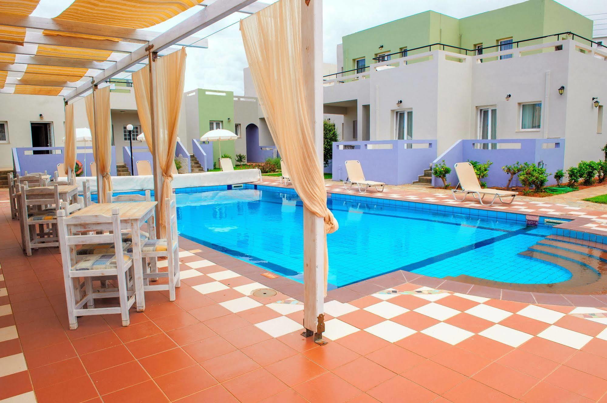 Golden Sun Boutique Aparthotel Malia  Exterior photo