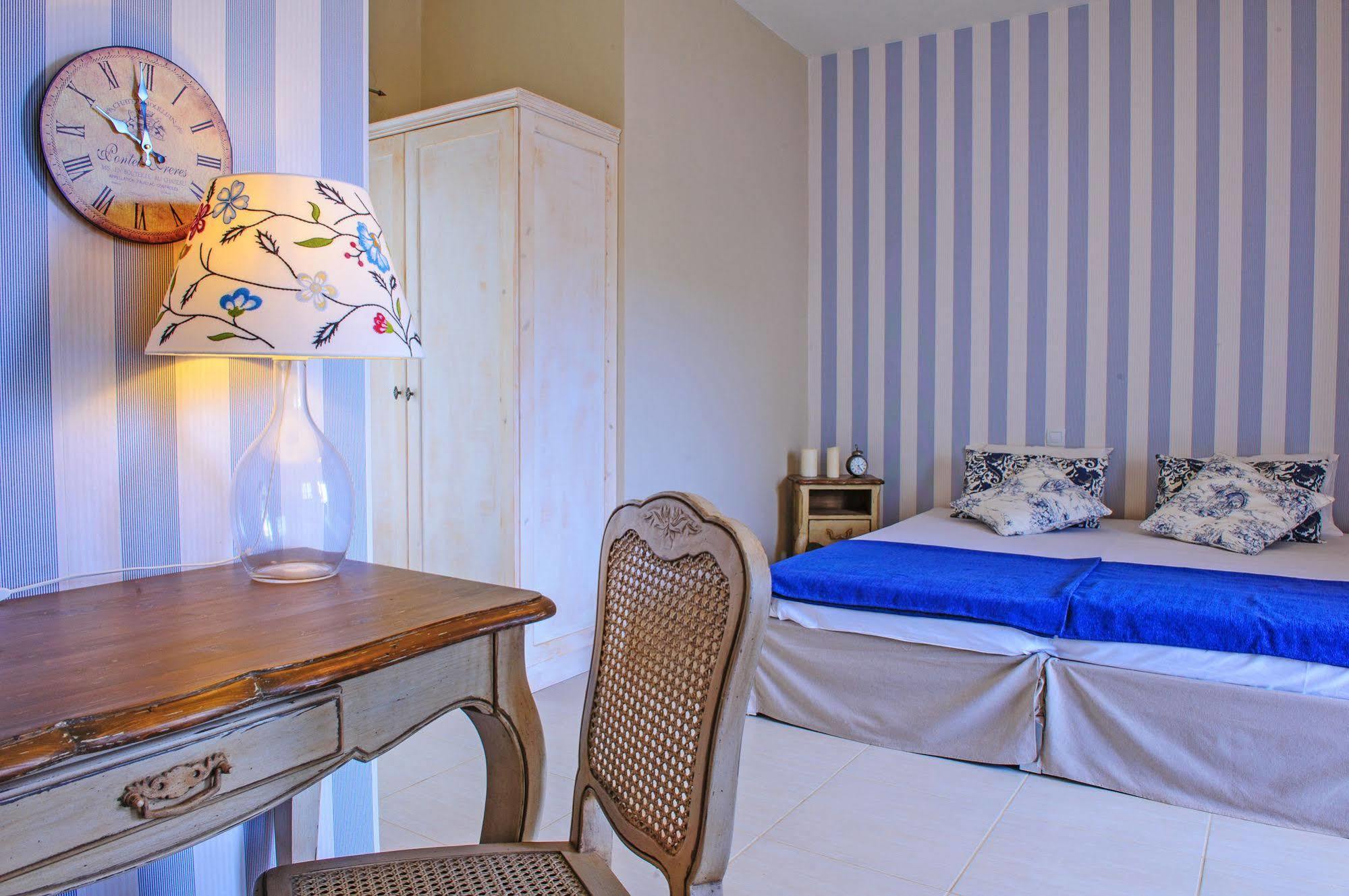 Golden Sun Boutique Aparthotel Malia  Exterior photo